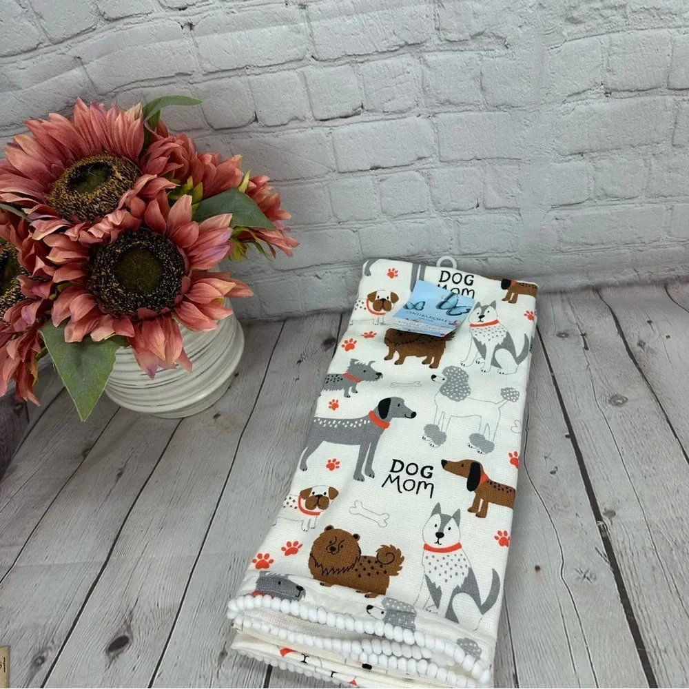NWT cynthia rowley set of two kitchen towels dog mom